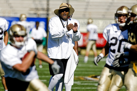 Wyoming Adds New Wide Receivers Coach