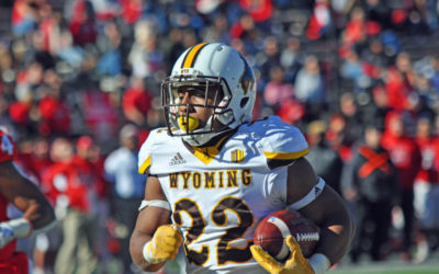 Cowboys Rout Lobos in Regular Season Finale