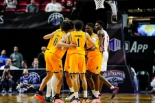 Court Huddle, UW MBB vs UNLV Mnt West Tourn 03-11-2026-TB01.webp